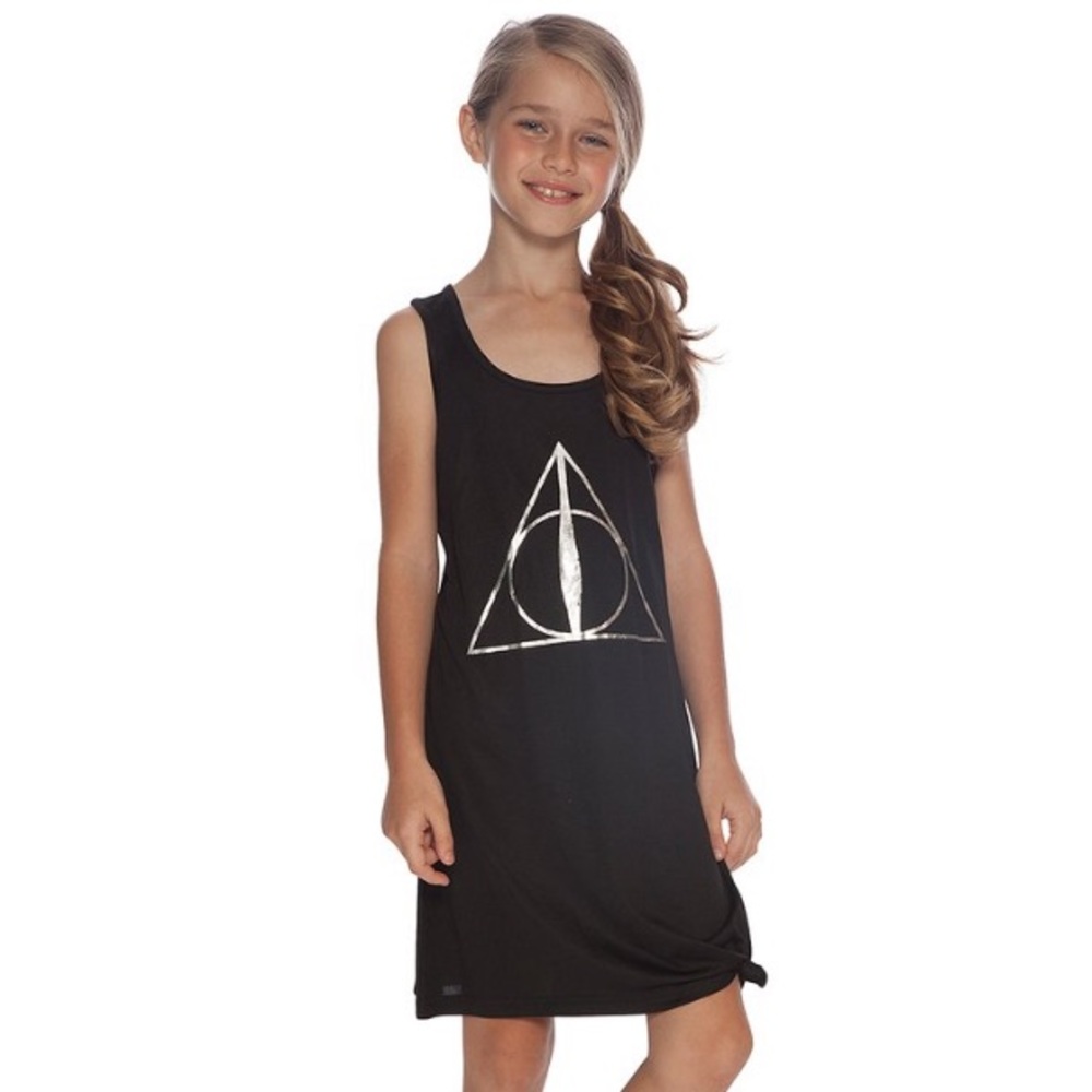 NWT Harry Potters Deathly Hallows Razorback Nightgown Girl’s Size XS or 4/5
